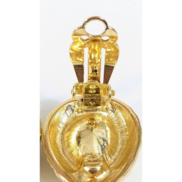 Red Faceted Tear Shape Gold Toned Clip On Earrings - Signed Swarovski Swan Stamp - Picture 11 of 12